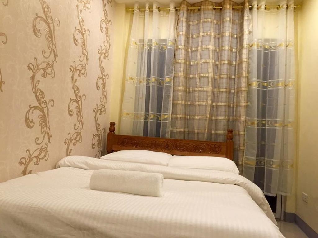 Jims Castle Inn كورون المظهر الخارجي الصورة