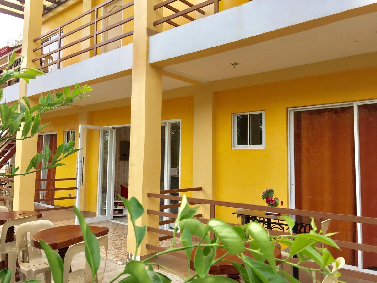 Jims Castle Inn كورون المظهر الخارجي الصورة
